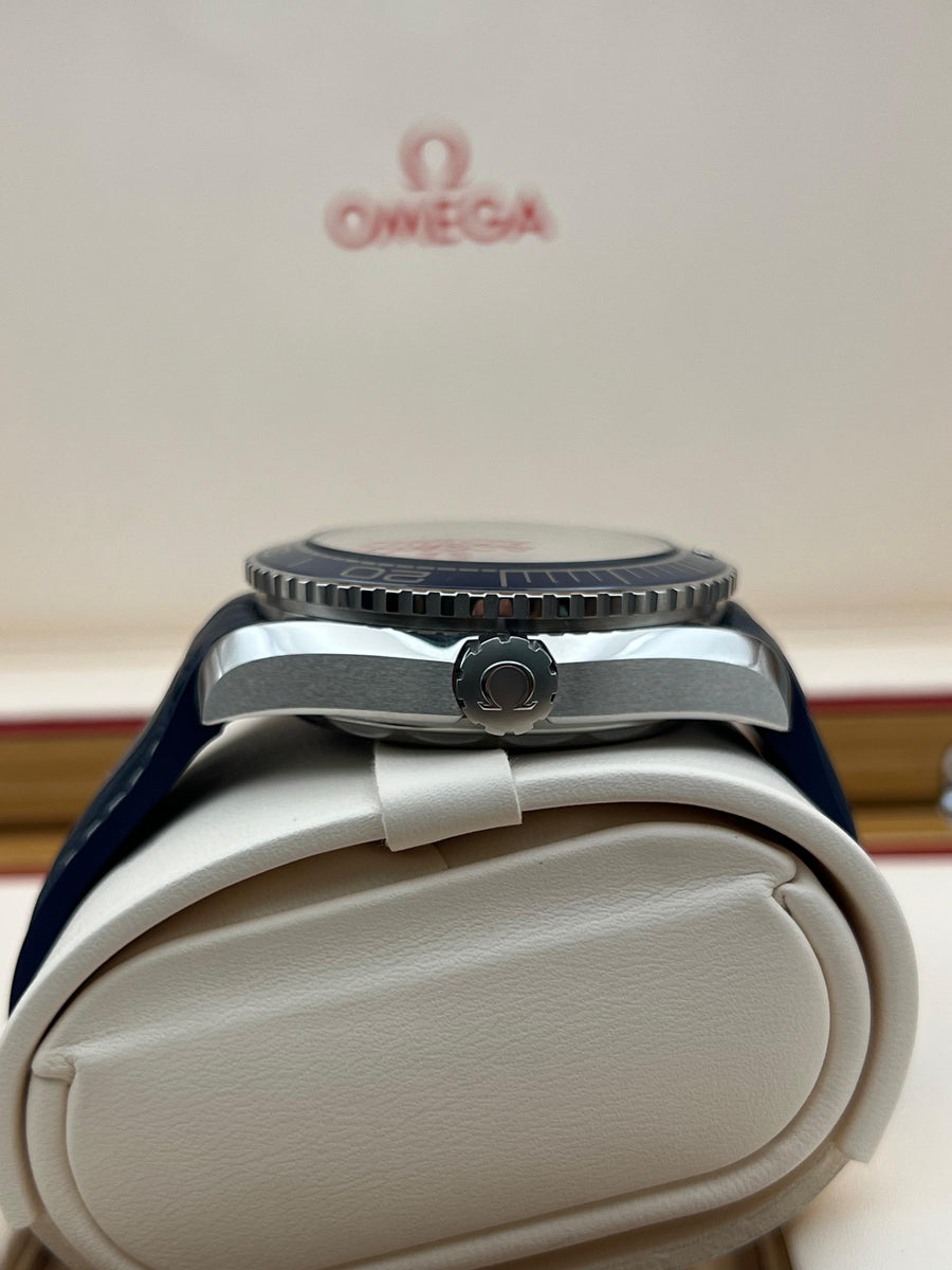 New/Unworn Omega Seamaster Planet Ocean 215.33.44.21.03.001 Complete Set Dated 2025