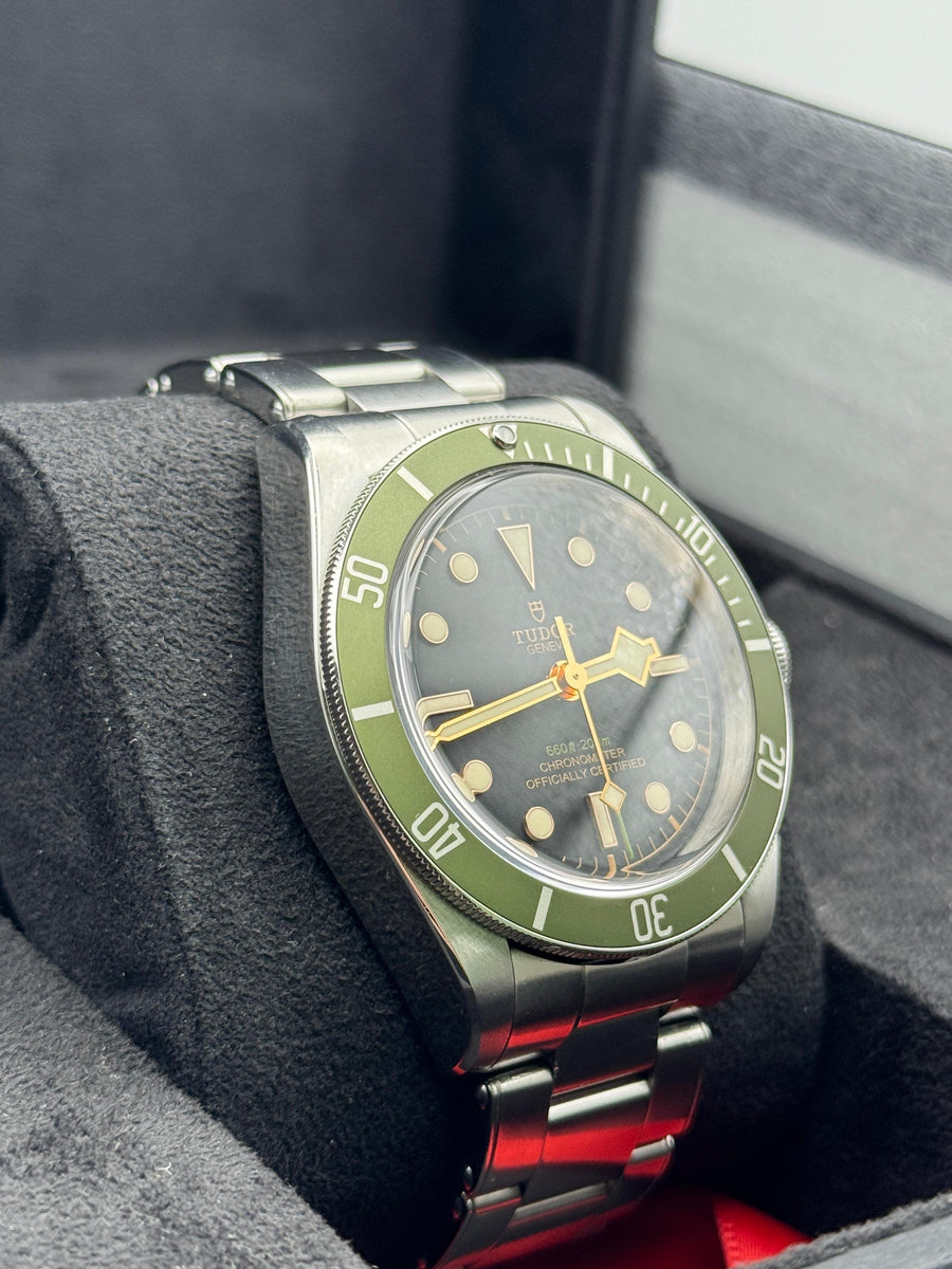 Tudor Blackbay Harrods 79230G Complete Set Dated 2018