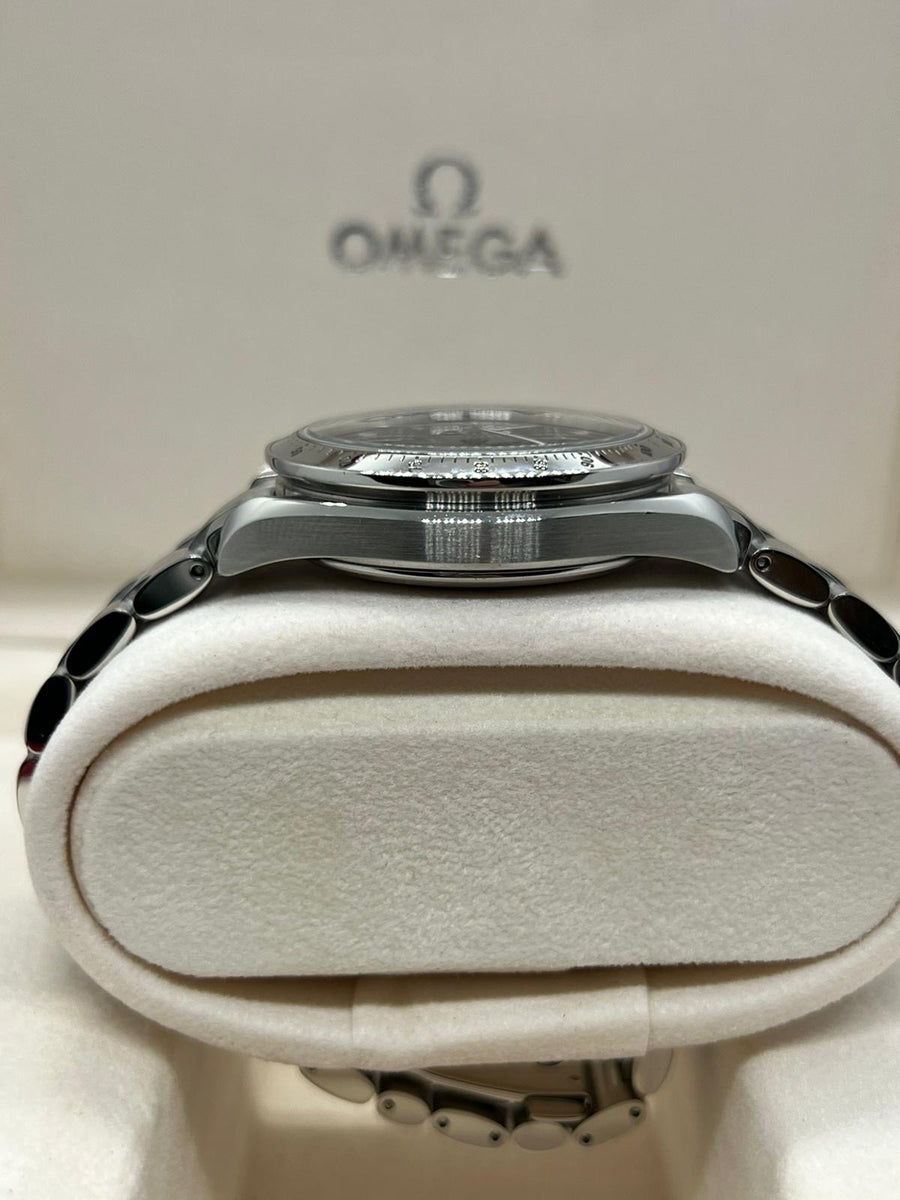 Omega Speedmaster Date 3513.50 Box & Papers