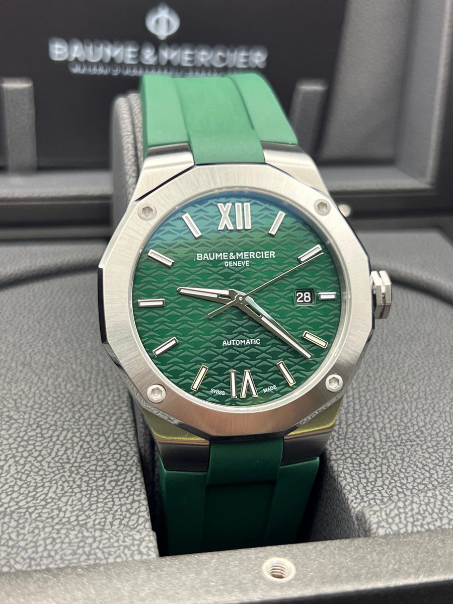 New/Unworn Baume & Mercier Riviera M0A10618 Complete Set