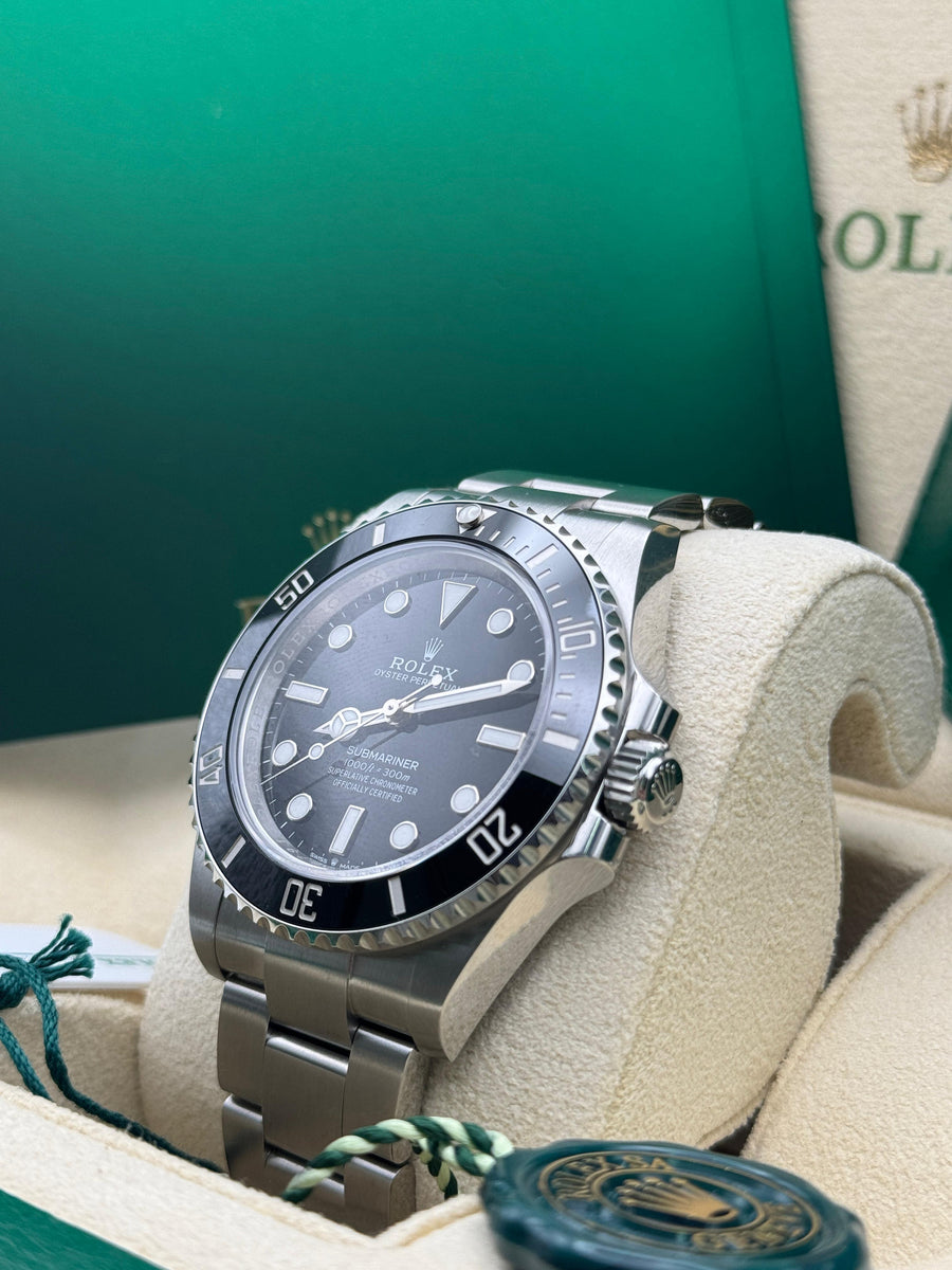 New/Unworn Rolex Submariner 124060LN Complete Set Dated 11/2024
