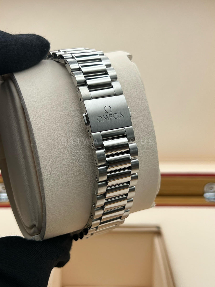 New/Unworn Omega Seamaster Aquaterra 38mm 220.10.38.20.01.004 Complete Set Dated 12/2024