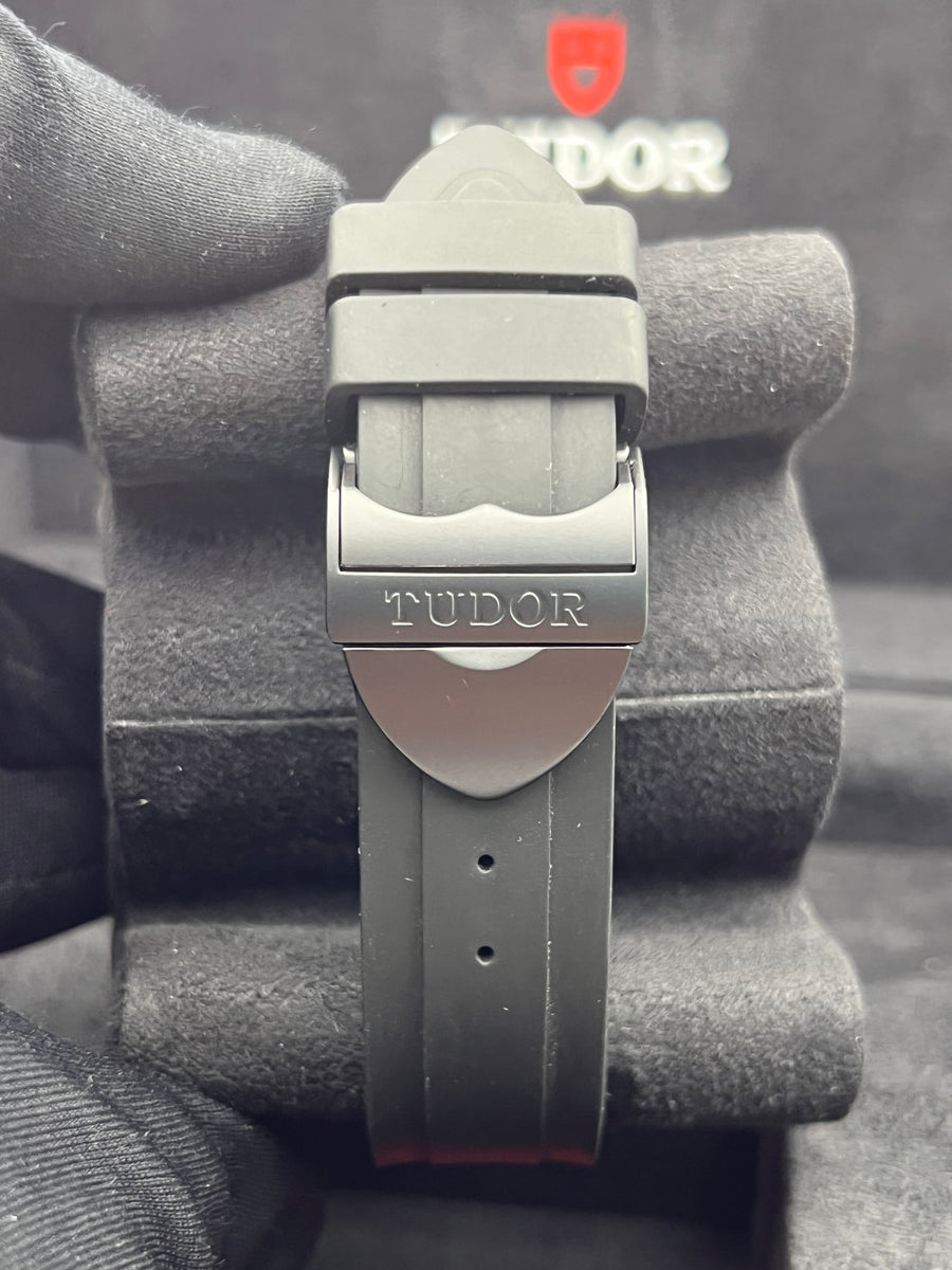 Tudor Blackbay Blackshield 42000CN Complete Set Dated 2020