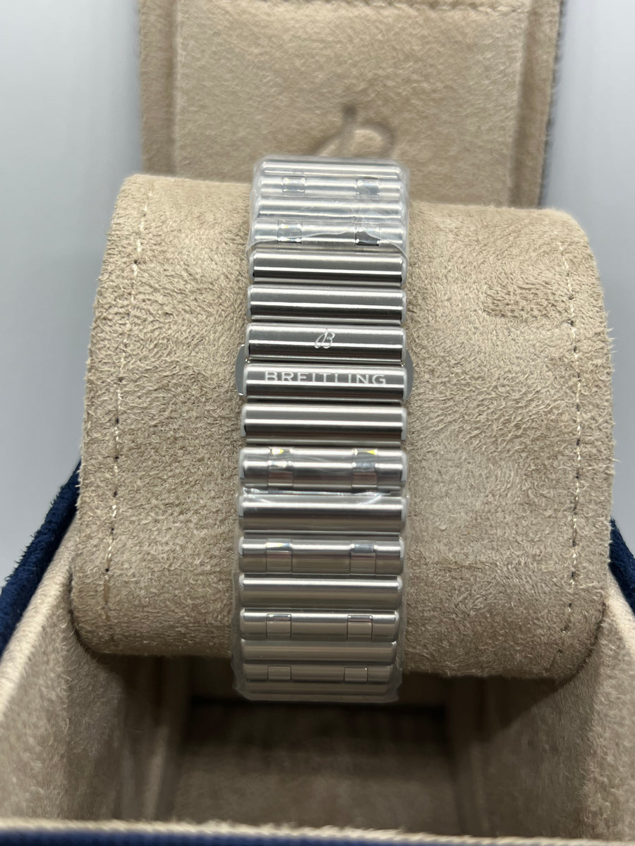 New/Unworn Breitling Chronomat B01 42mm Ref# AB0134101B1A1 Complete Set