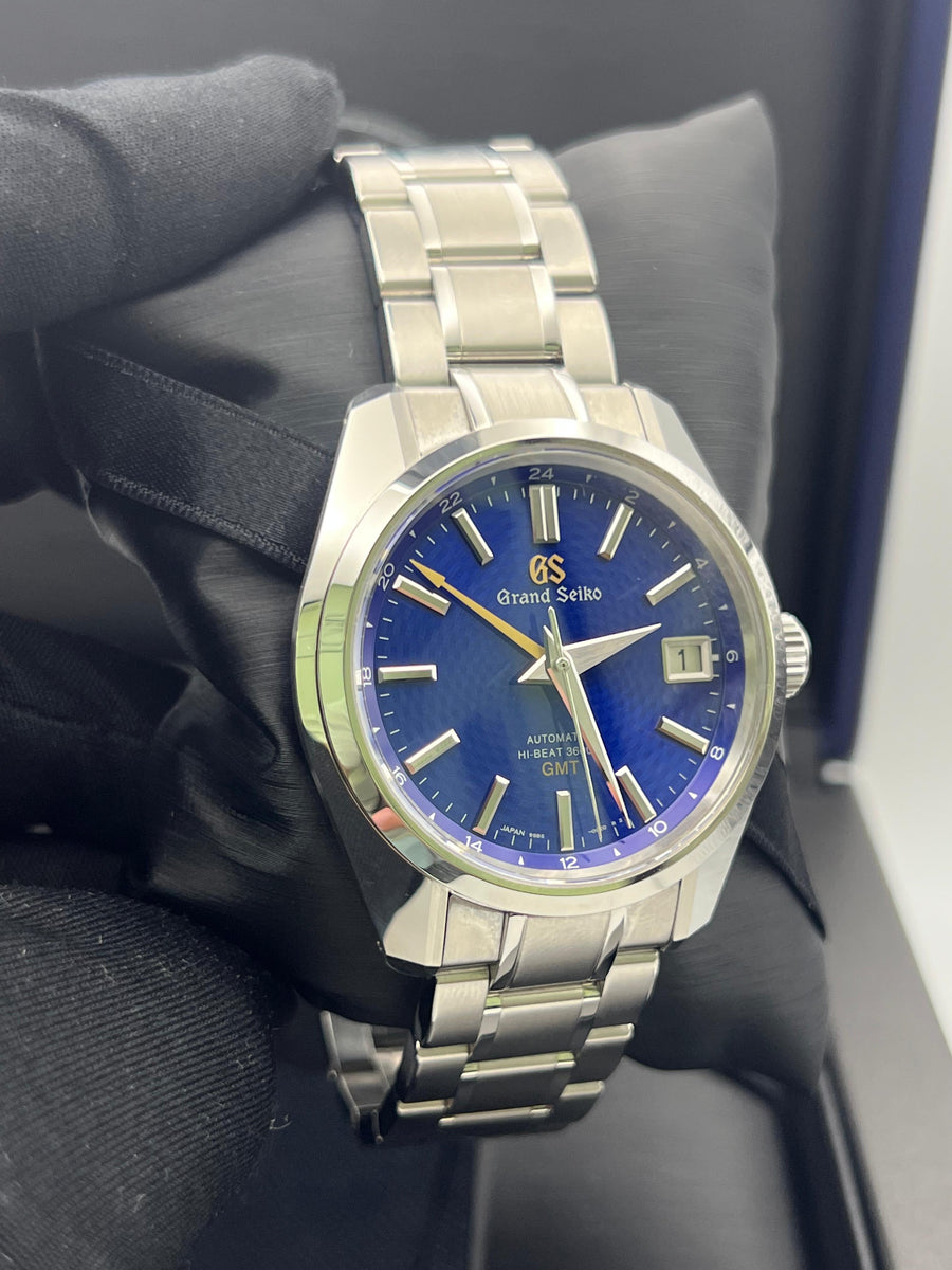 Grand Seiko Hertiage Collection “Blue Peacock”  SBGJ261 Complete Set Dated 2022