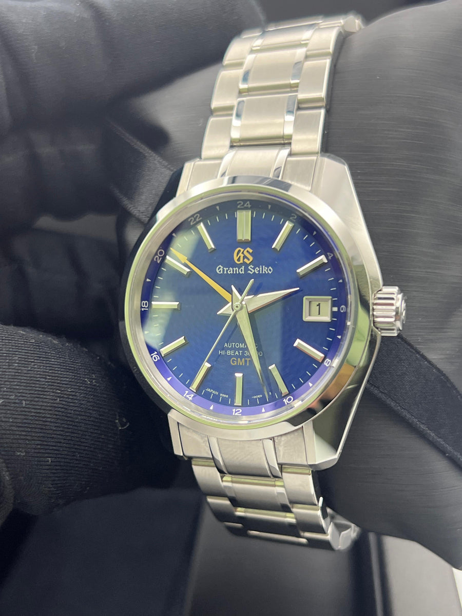Grand Seiko Hertiage Collection “Blue Peacock”  SBGJ261 Complete Set Dated 2022