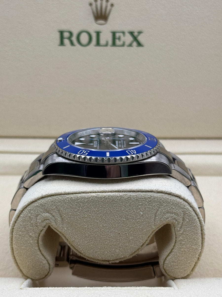 Rolex Submariner Date 126619LB Complete Set Dated 2023