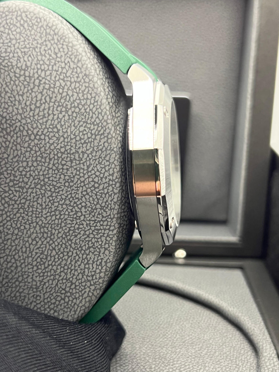 New/Unworn Baume & Mercier Riviera M0A10618 Complete Set