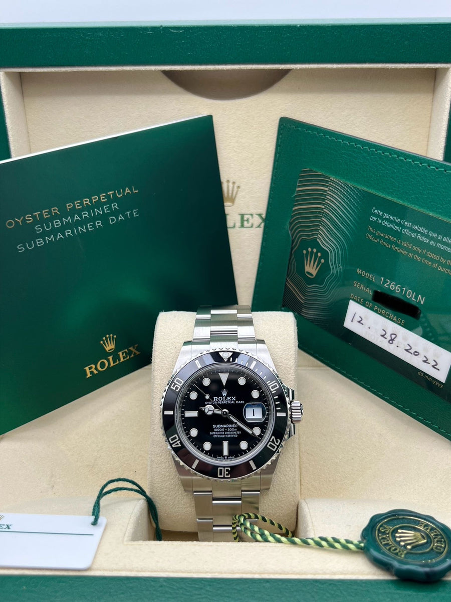 Rolex Submariner Date 126610LN Complete Set Dated 2022