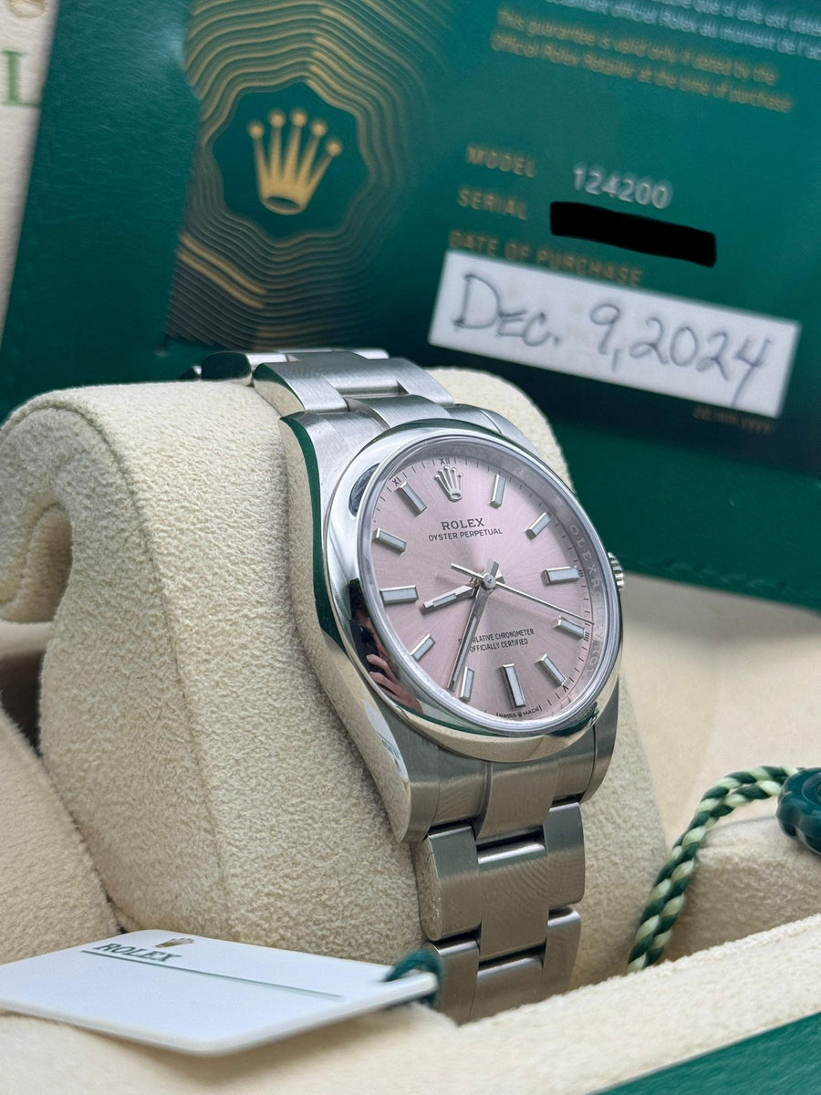 Rolex Oyster Perpetual 124200 Pink Complete Set Dated 12/2024