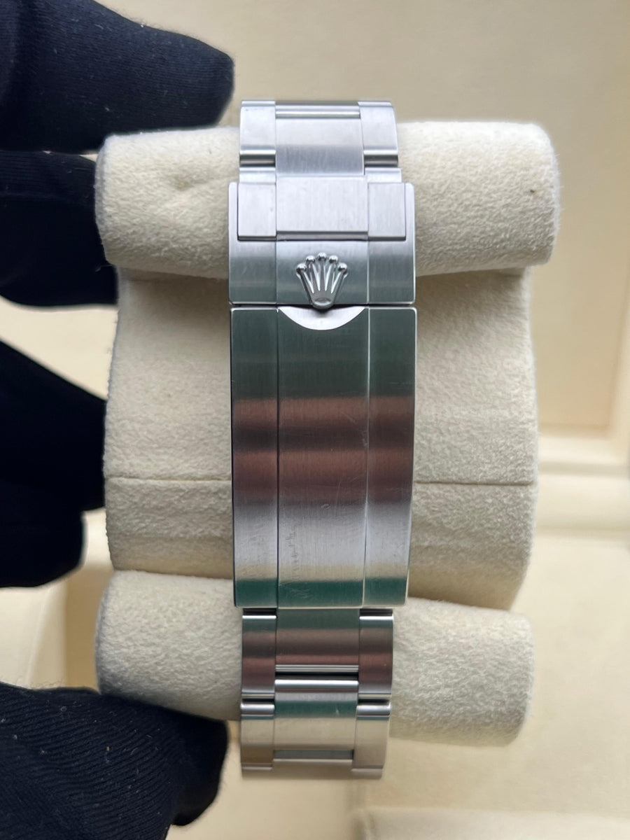 Rolex Submariner Date 126610LN Complete Set Dated 2022