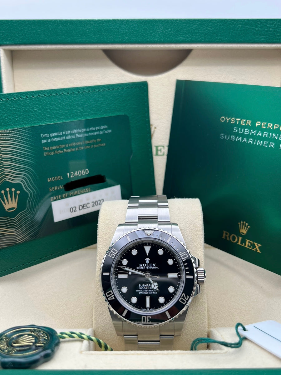Rolex Submariner 124060LN Complete Set Dated 2022