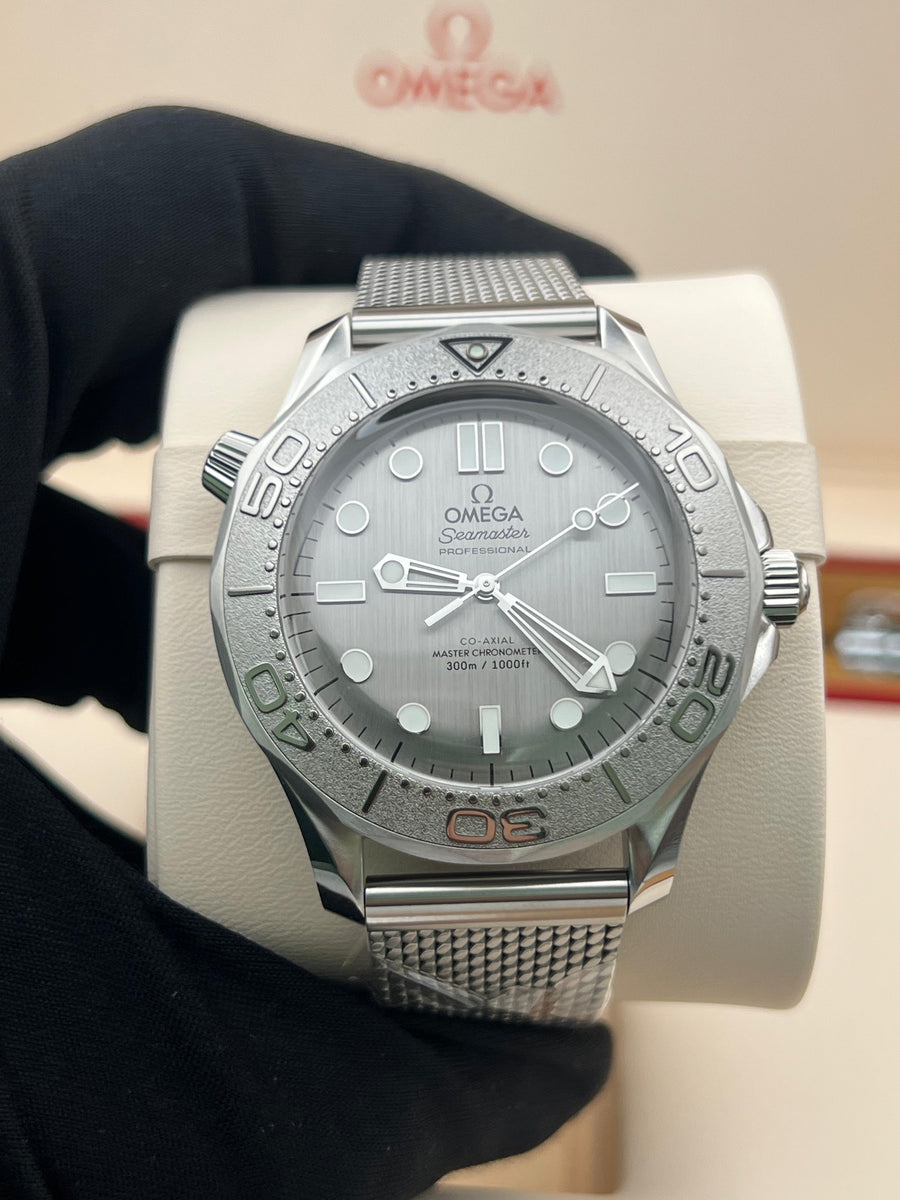 New/Unworn Omega Seamaster Professional 210.30.42.20.06.002 Complete Ser Dated 2025