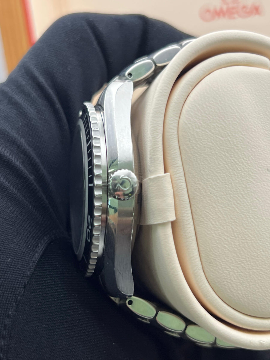 Omega Seamaster Planet Ocean 45.5mm 2200.50 Watch Only