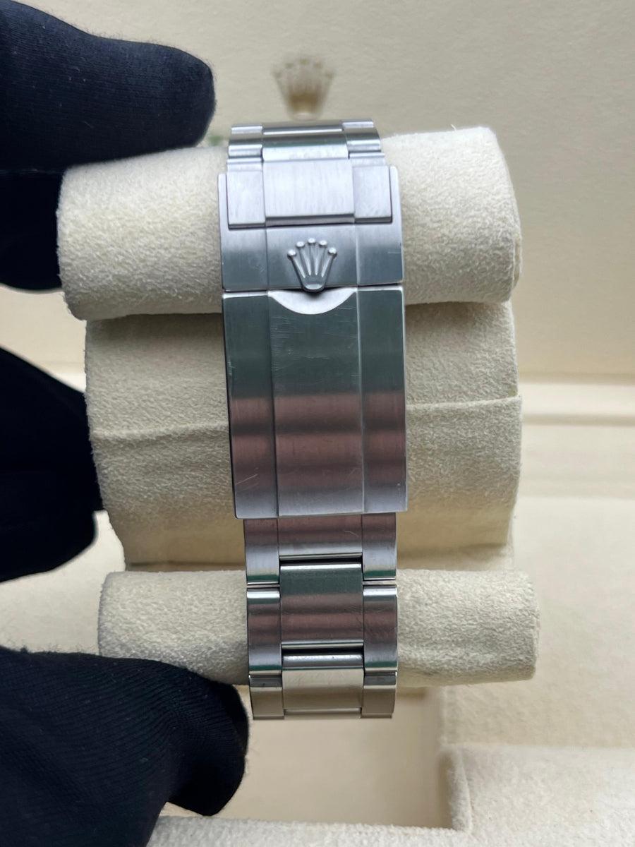 Rolex Airking 126900 Complete Set Dated 2024