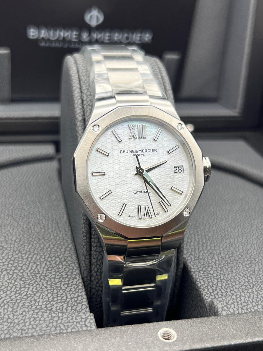 New/Unwron Baume & Mercier Riviera M0A10676 Complete Set