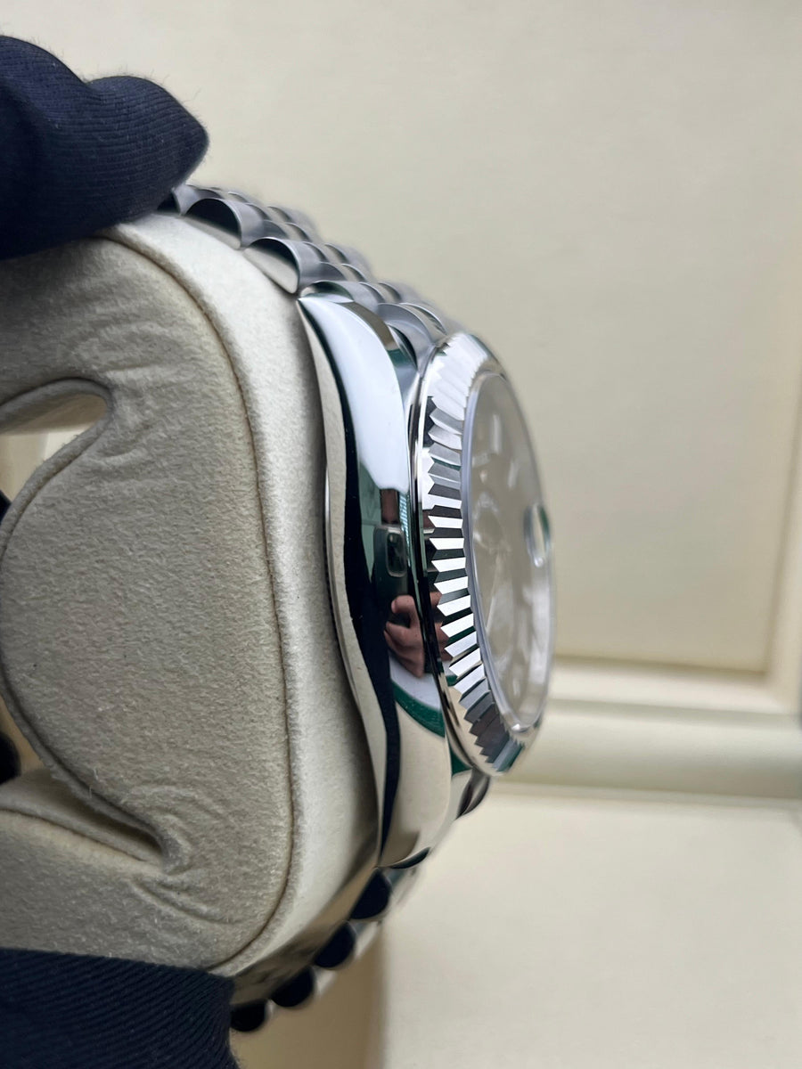 New/Unworn Rolex Skydweller Blue Dial 336934 Complete Set Dated 2025