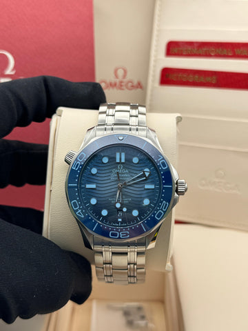 Omega Seamaster Summer 210.32.42.20.03.003 Complete Set Dated 2025 + Original OEM Bracelet