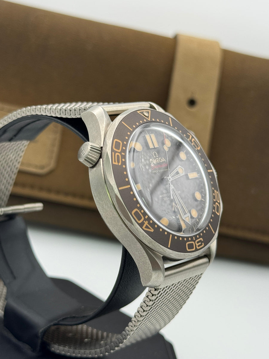 New/Unworn Omega Seamaster Professional No Time To Die 210.90.42.20.01.001 Complete Set Dated 2025