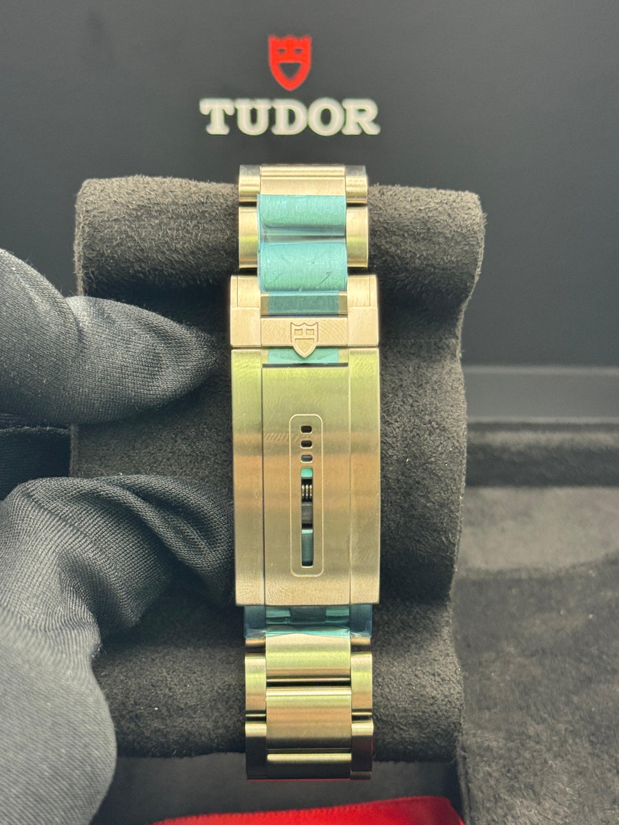 New/Unworn Tudor Pelagos Ultra 2543C1A7NU Complete Set Dated 11/2025