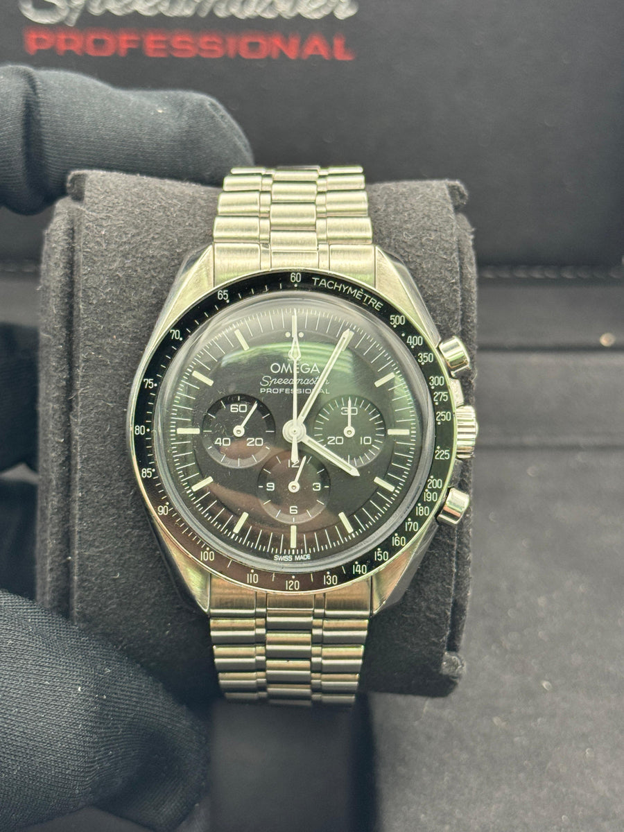 Omega Speedmaster Professional 310.30.42.50.01.001 Complete Set Dated 2021