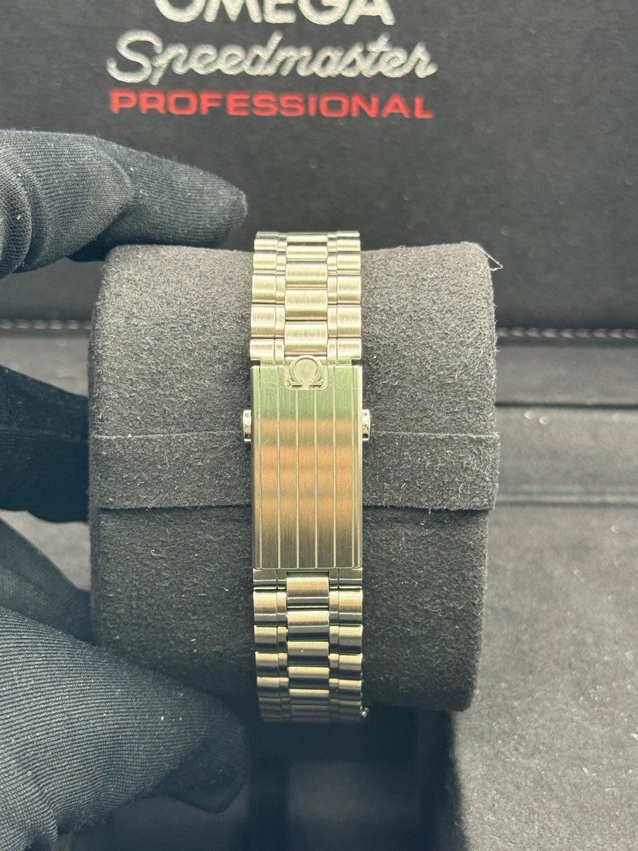 Omega Speedmaster Professional 310.30.42.50.01.001 Complete Set Dated 2021