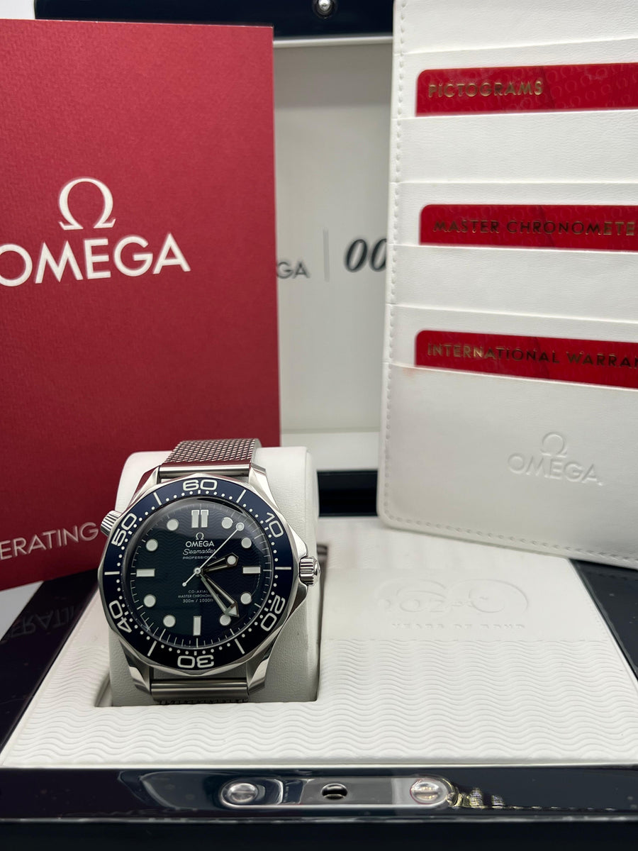Omega Seamaster Professional James Bond 007 60th Anniversary 210.30.42.20.03.002 Complete Set Dated 2023