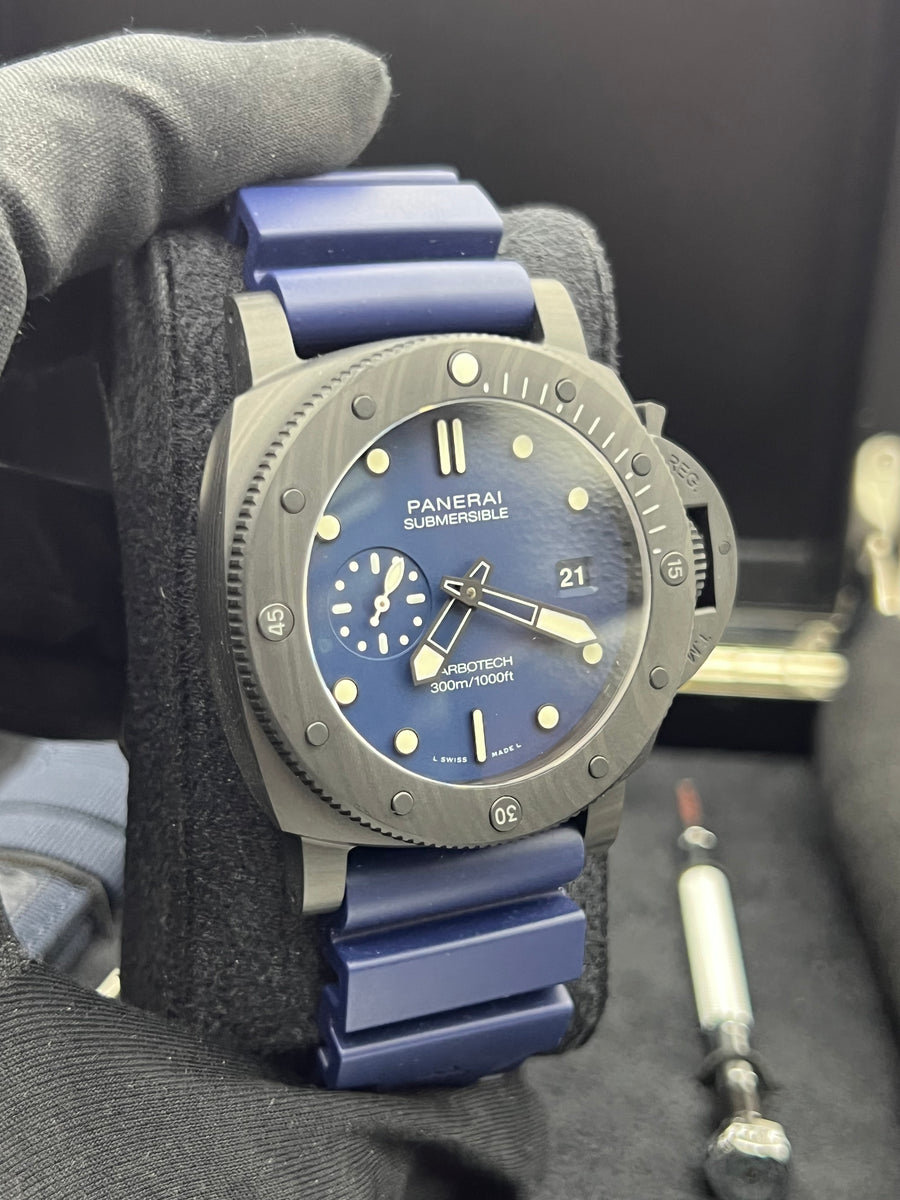 New/Unworn Panerai Submersible QuarantaQuattro Carbotech PAM01232 Complete Set
