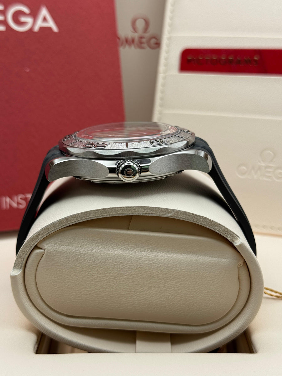 New/Unworn Omega Seamaster Professional 210.32.42.20.06.002 Complete Set Dated 2025