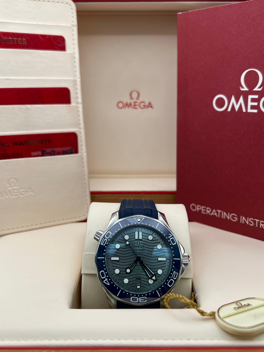 Omega Seamaster Professional 210.32.42.20.06.001 Complete Set Dated 2024