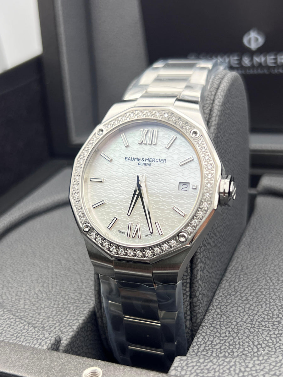 New/Unworn Baume & Mercier Riviera M0A10662 Complete Set