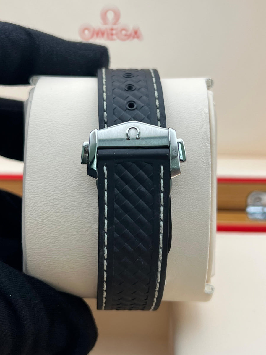 Omega Seamaster Aquaterra Green On OEM rubber strap 220.10.41.21.10.001 Complete Set Dated 2023