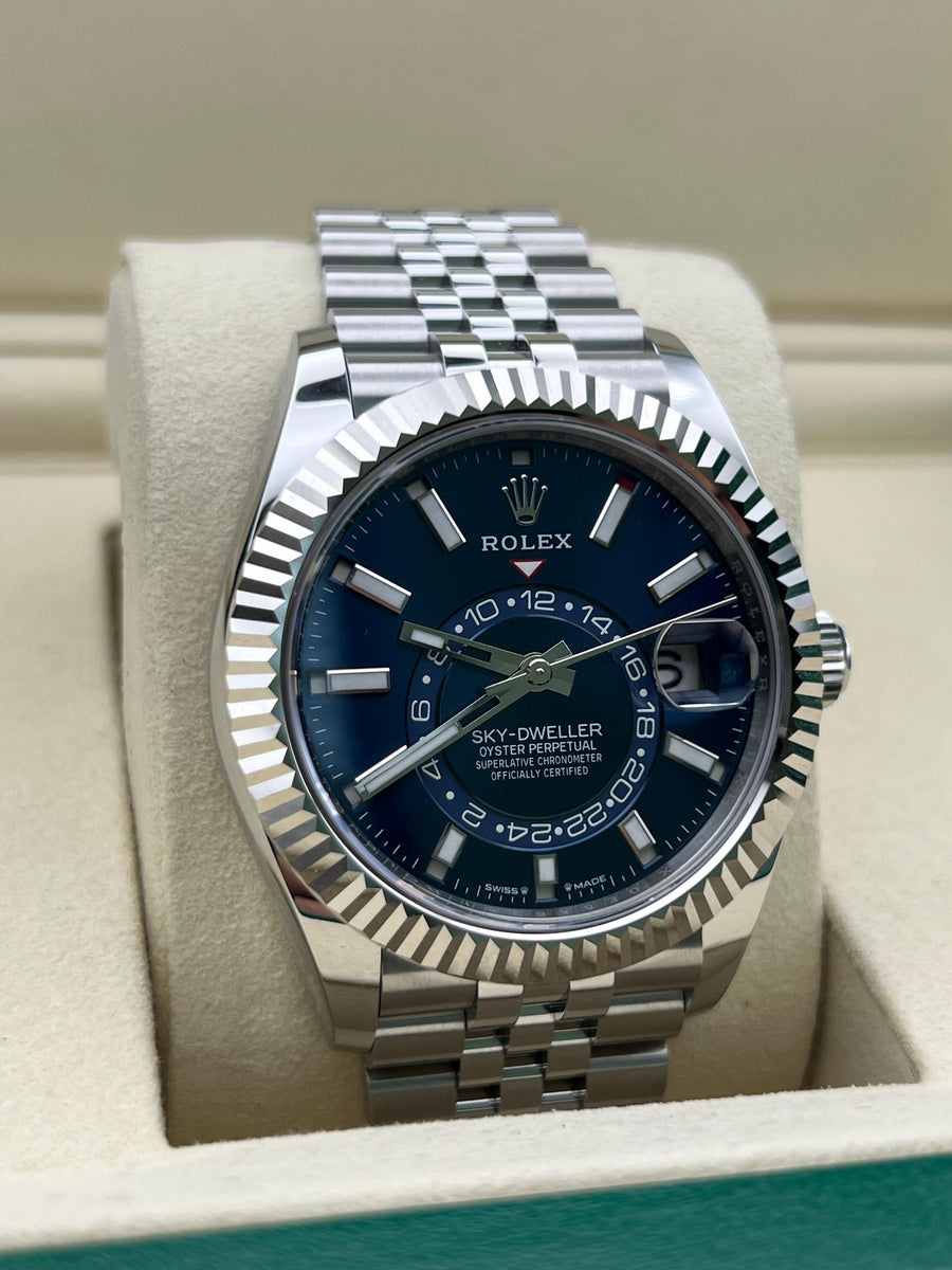 New/Unworn Rolex Skydweller Blue Dial 336934 Complete Set Dated 2025