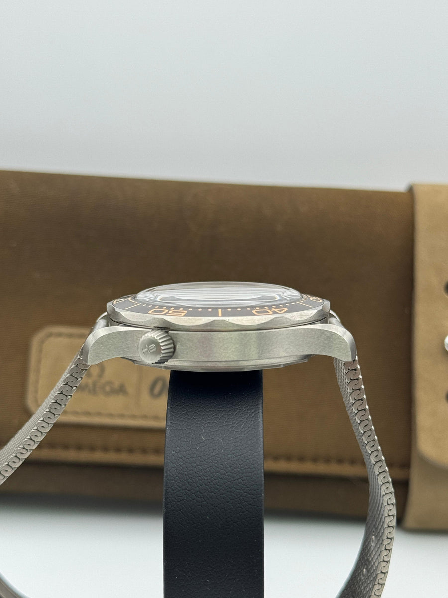 New/Unworn Omega Seamaster Professional No Time To Die 210.90.42.20.01.001 Complete Set Dated 2025