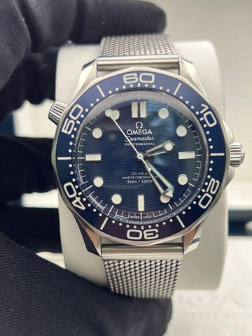 Omega Seamaster Professional James Bond 007 60th Anniversary 210.30.42.20.03.002 Complete Set Dated 2023