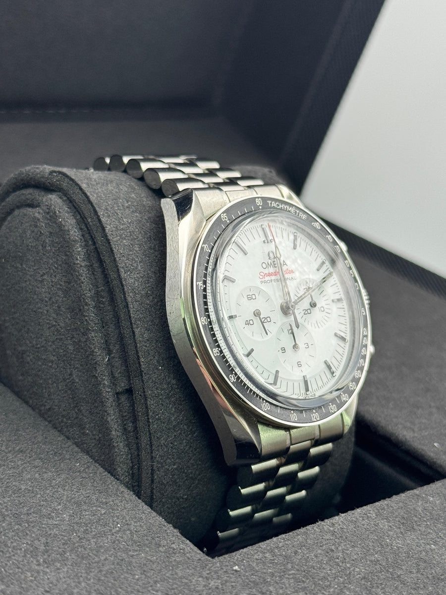 Omega Speedmaster Professional 310.30.42.50.04.001 Complete Set Dated 2024