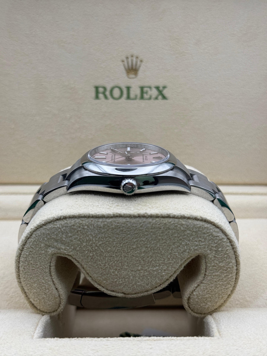 Rolex Oyster Perpetual 124200 Pink Complete Set Dated 12/2024