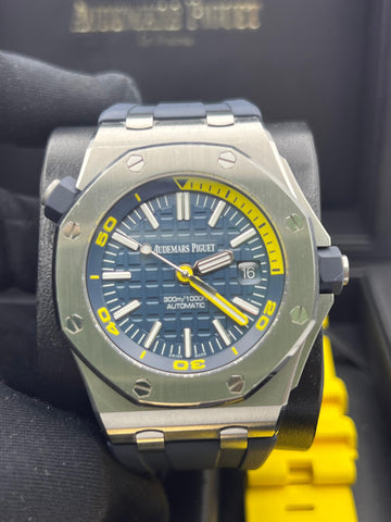 Audemars Piguet Royal Oak Offshore Diver 15710ST.OO.A027CA.01 Complete Set Dated 2019