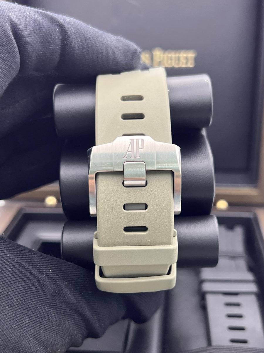Audemars Piguet Royal Oak Offshore Chronograph 26420SO.OO.A600CA.01 Complete Set Dated 2023