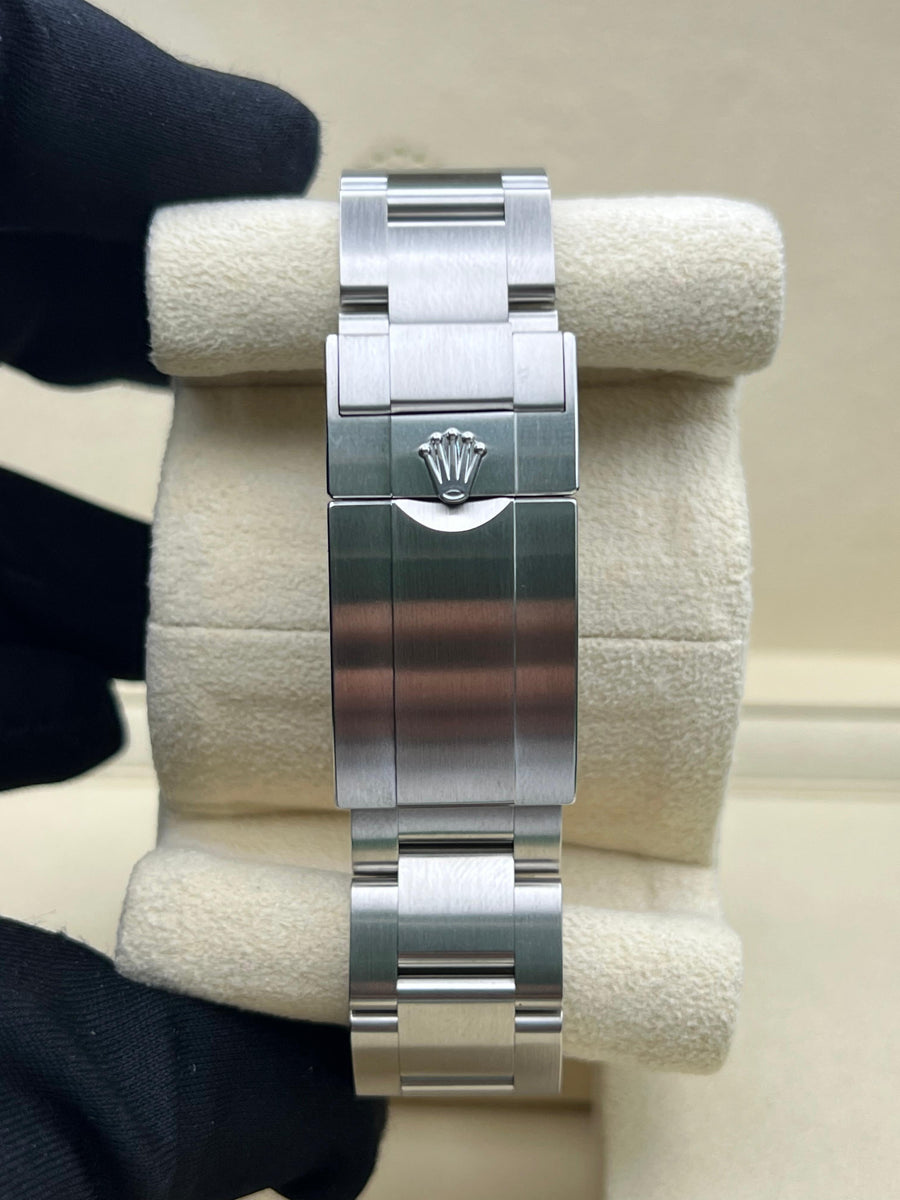 New/Unworn Rolex Airking 126900 Complete Set Dated 06/2025