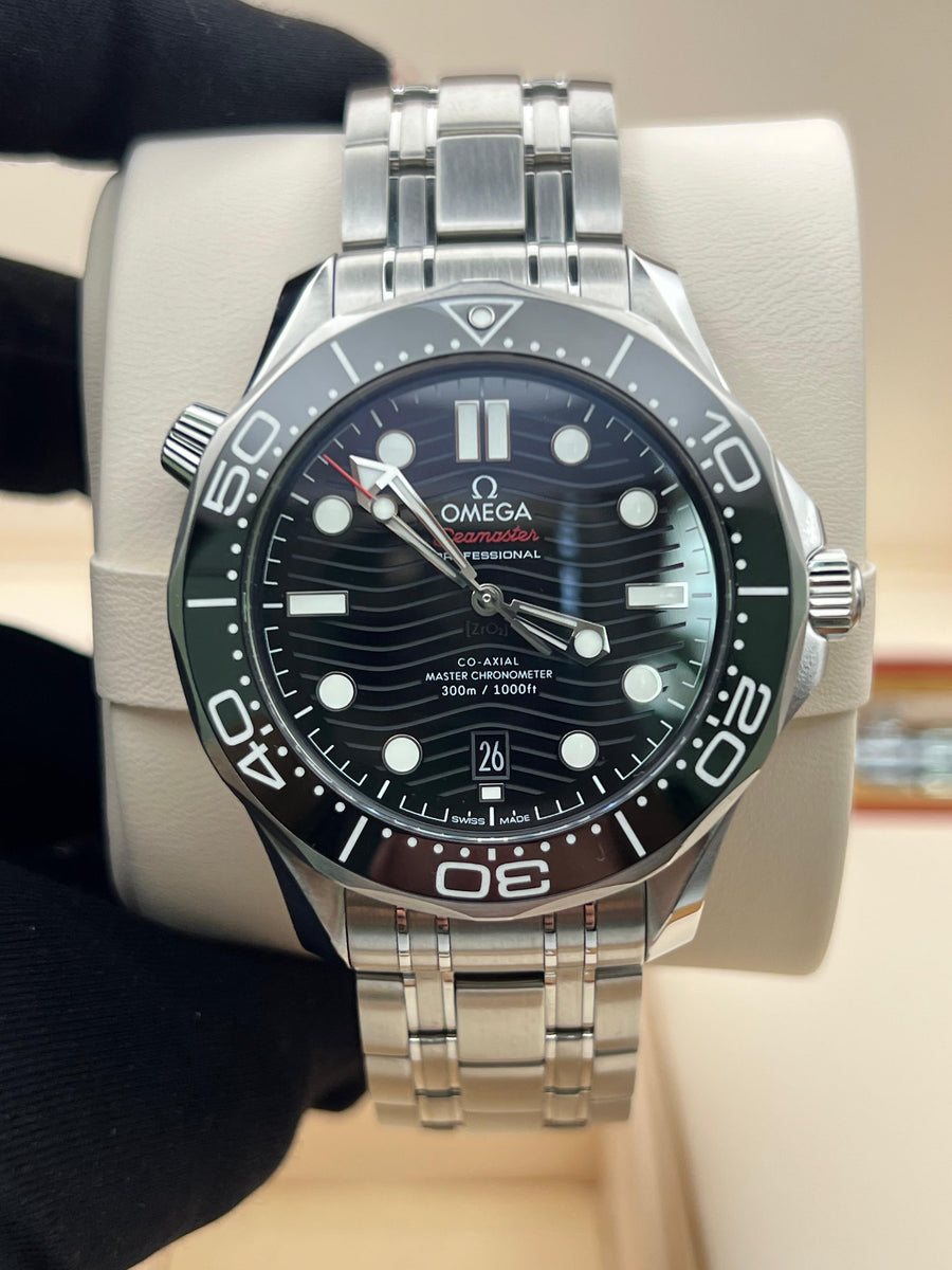 Omega Seamaster Professional 210.32.42.20.01.001 Complete Set Dated 2025 + OEM Steel Bracelet