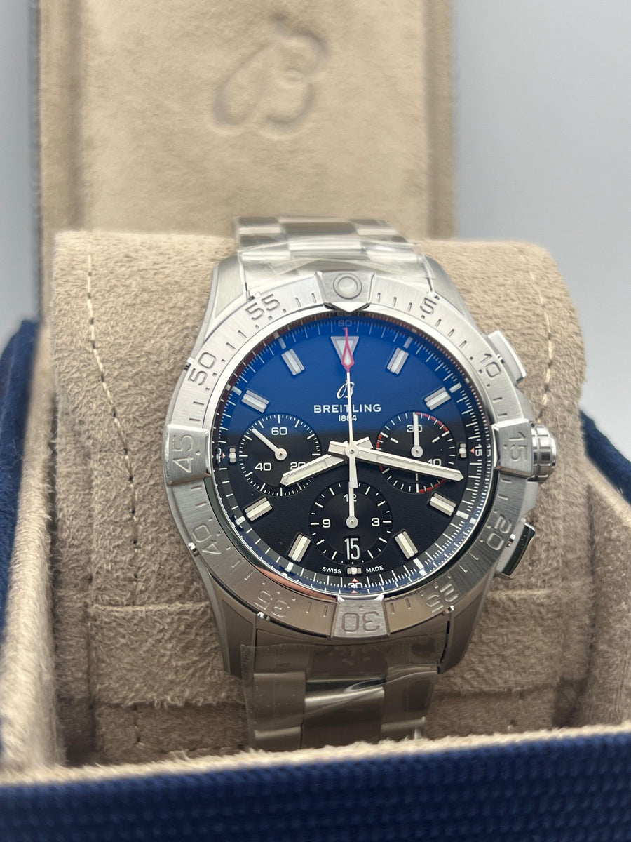 New/Unworn Breitling Avenger Chronograph AB0146101B1A1 Complete Set Dated 2025