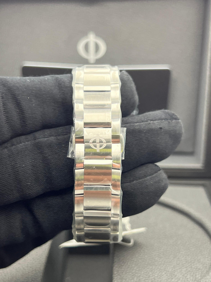 New/Unwron Baume & Mercier Riviera M0A10676 Complete Set