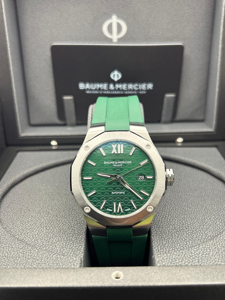 New/Unworn Baume & Mercier Riviera M0A10618 Complete Set