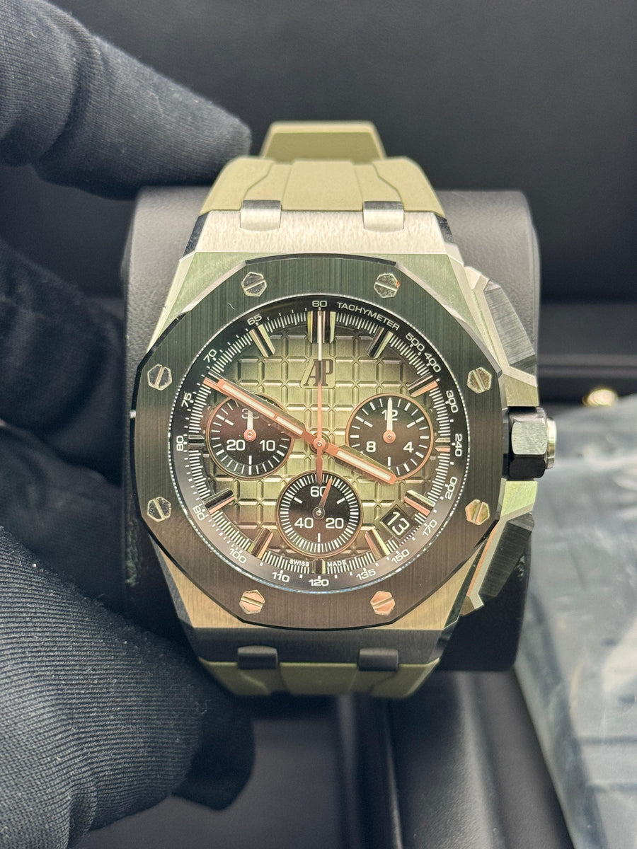 Audemars Piguet Royal Oak Offshore Chronograph Taupe 26420SO.OO.A600CA.01 Complete Set Dated 10/2022