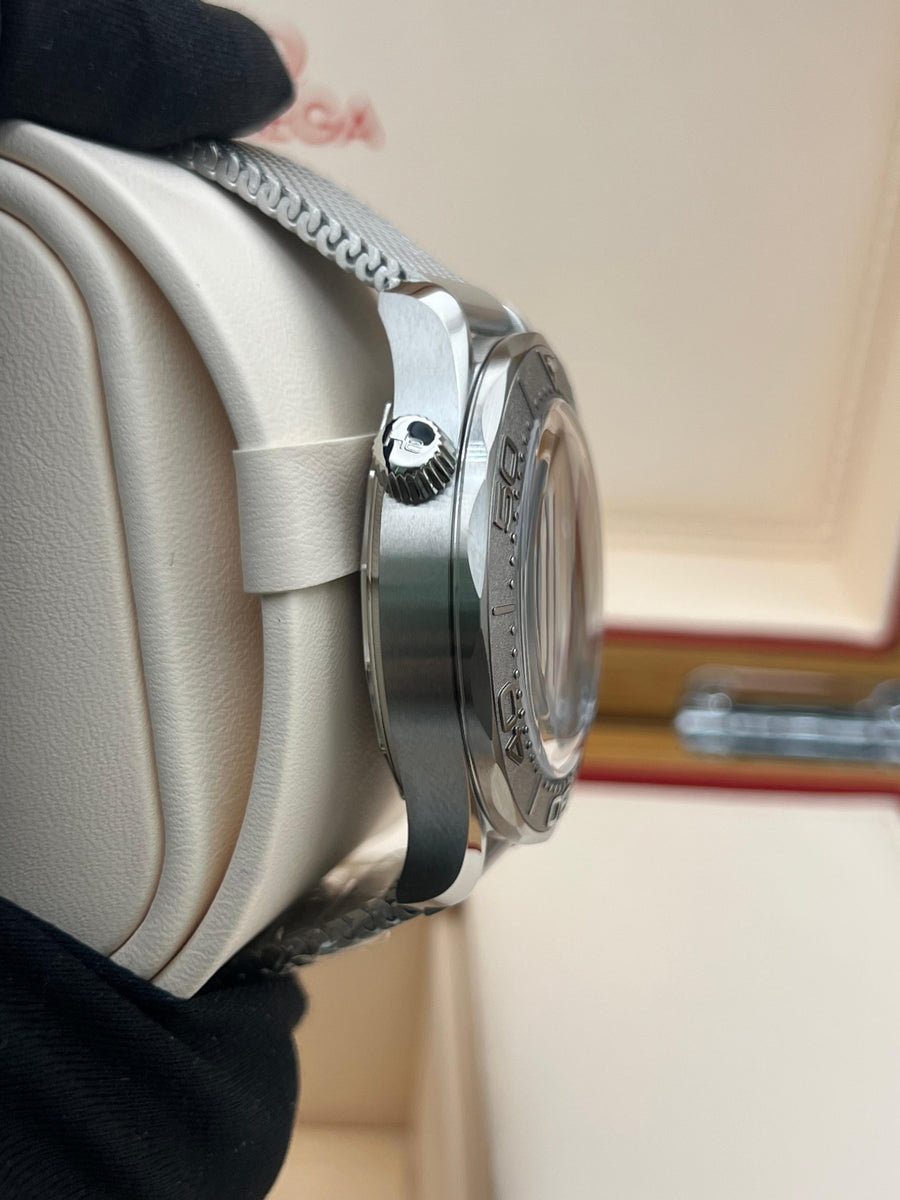 New/Unworn Omega Seamaster Professional 210.30.42.20.06.002 Complete Ser Dated 2025