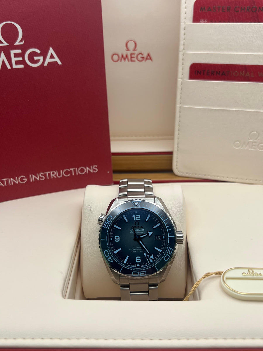 Omega Seamaster Planet Ocean Summer 215.30.40.20.03.002 Complete Set Dated 2024