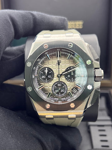 Audemars Piguet Royal Oak Offshore Chronograph 26420SO.OO.A600CA.01 Complete Set Dated 2023