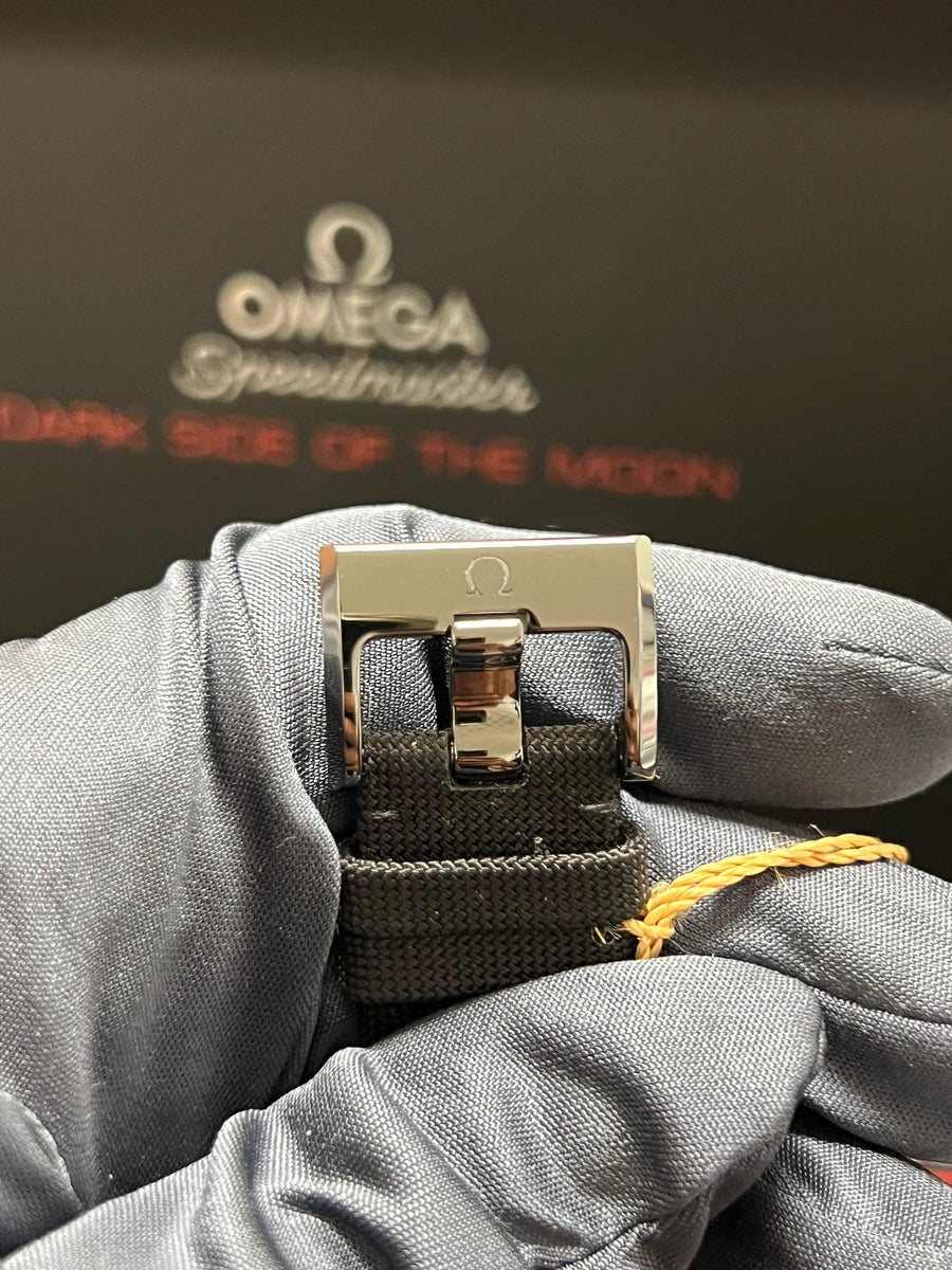 New/Unworn Omega Speedmaster Dark Side Of The Moon 311.92.44.51.01.003 Complete Set Dated 2025