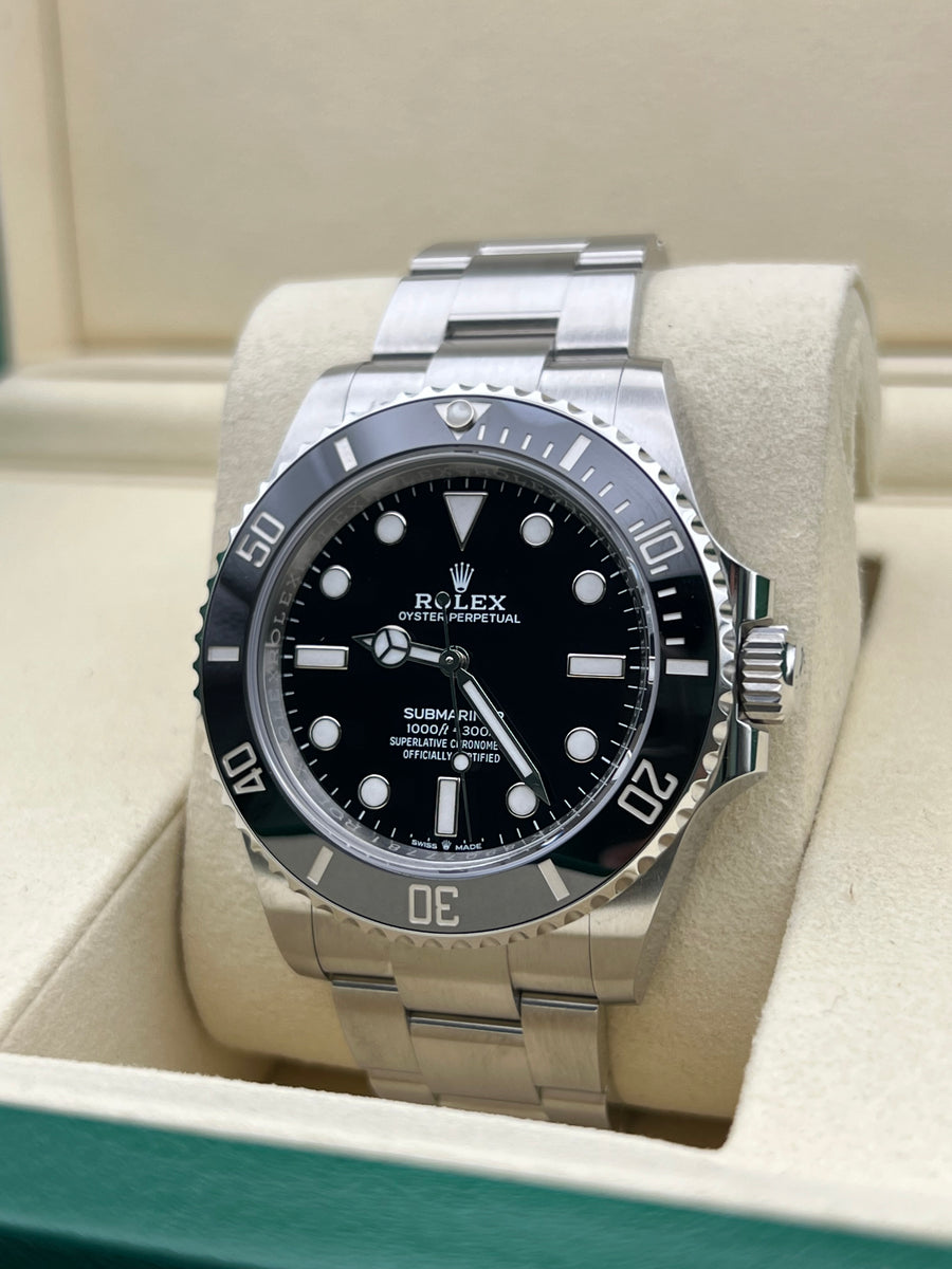New/Unworn Rolex Submariner 124060LN Complete Set Dated 04/2025
